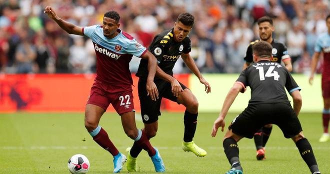 德尚：世界杯三场小组赛都是下午进行，必须提前适应高温（德尚：世界杯小组赛三战皆为下午开球，必须提前适应高温）