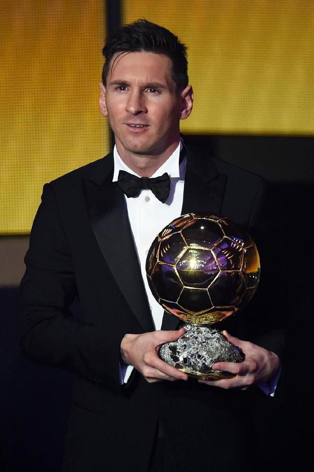 拜仁vs弗赖堡：奥利塞、比朔夫首发，基米希、伊藤洋辉替补（拜仁战弗赖堡：奥利塞、比朔夫首发，基米希、伊藤洋辉列替补）