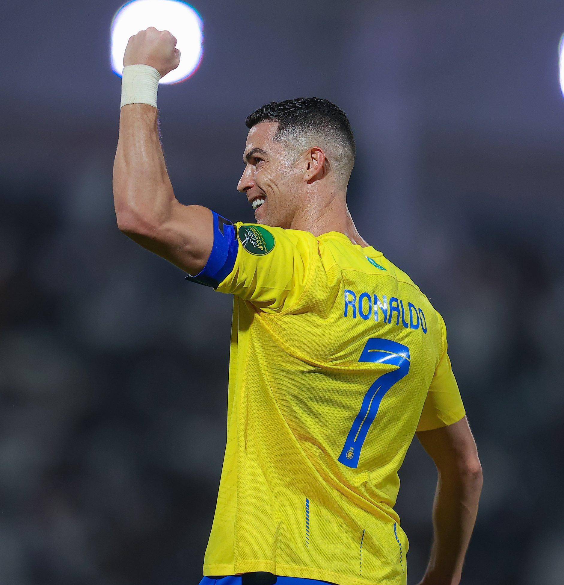 中国最孤独的奥运冠军：夺金后教练离场，几乎无人庆祝，背后原因曝光（中国最孤独的奥运冠军：夺冠瞬间教练离开，庆祝寥寥，原因揭晓）