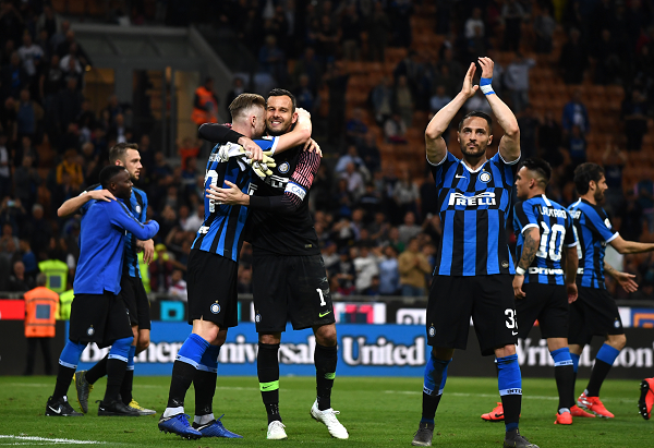 德甲战报：霍诺拉特体毛越位进球被吹，门兴0-0闷平RB莱比锡（德甲速递：霍诺拉特发丝级越位致进球无效，门兴与RB莱比锡互交白卷）