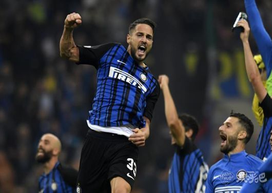 绝境不是终点，而是无数个深夜里重复了千万次的那个起点（绝境非终点，乃无数深夜里一遍遍重启的起点）