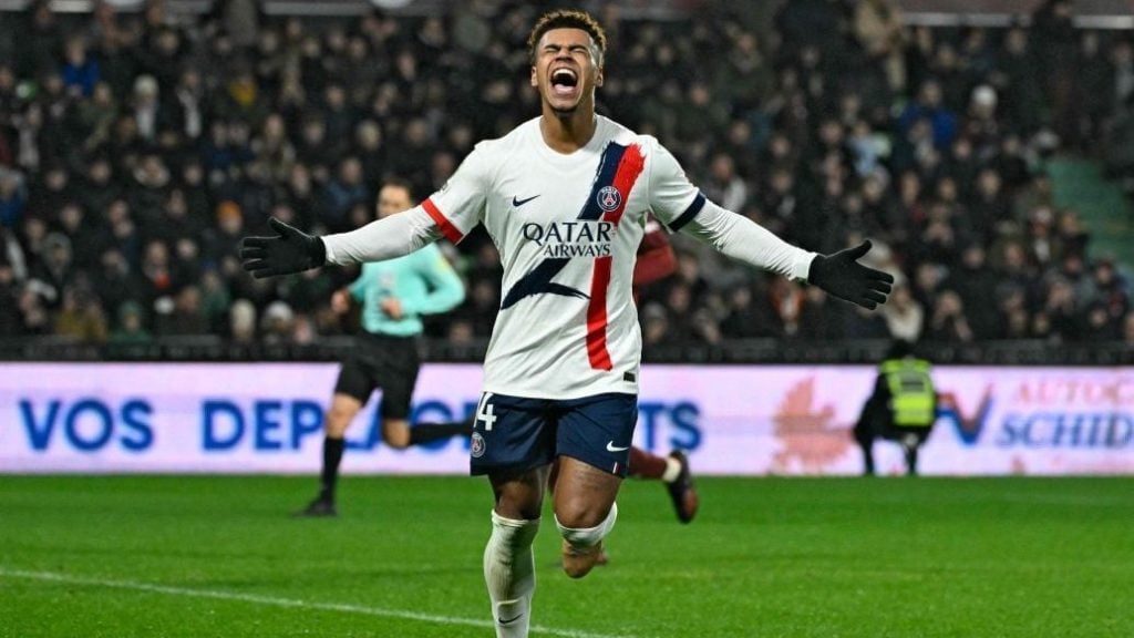 他是901阵型中锋最佳人选，却认为1队友历史最佳，到底有何魔力？（被誉为901阵型最佳中锋，他却力挺这位队友为历史第一，究竟有何魅力？）