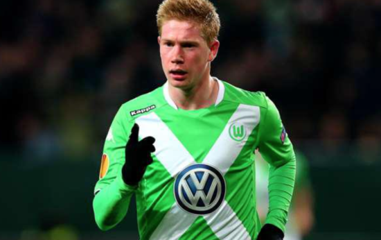 英媒：拜仁、尤文和巴黎有意免签科纳特，球员对各种选择持开放态度（英媒：拜仁、尤文与巴黎盯上科纳特免签，球员对去向持开放态度）