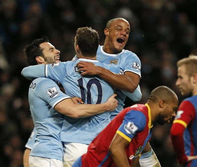 范德芬：我没想伤害伊萨克只想挡射门，给他发了信息送去祝福（范德芬：无意伤及伊萨克，只想封堵射门，已发信息送上祝福）