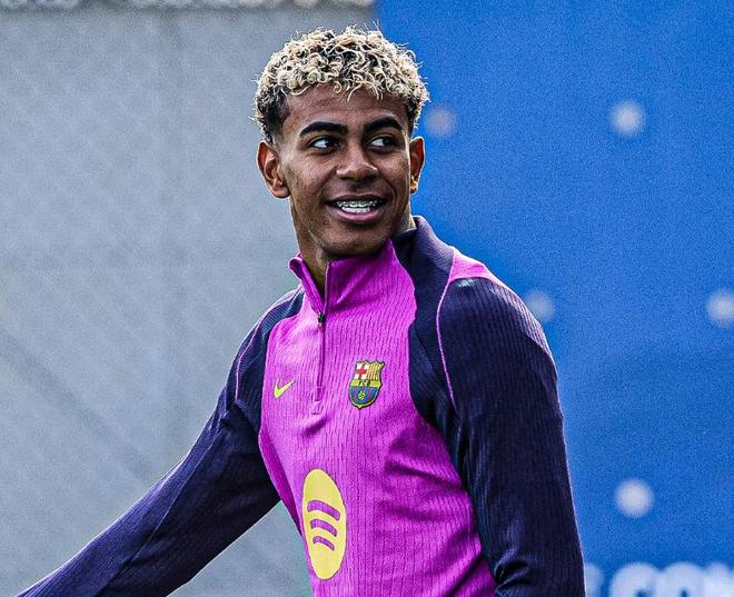 避免附加赛停赛，意媒：染黄的泽林斯基可能轮休波兰末轮比赛（意媒：为规避附加赛停赛，染黄的泽林斯基或缺席波兰末轮）