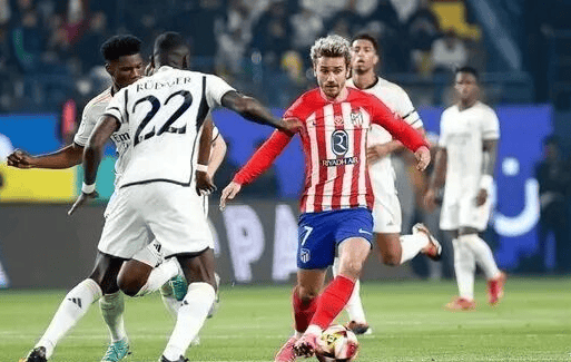 意媒：邓弗里斯的伤势不必过多担忧，预计可出战米兰德比