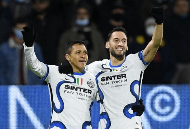 媒体人：不解老弗爷为何这么能忍维尼修斯，他对C罗都没这样（媒体人质疑：弗洛伦蒂诺为何对维尼修斯格外宽容，连对C罗都未如此）